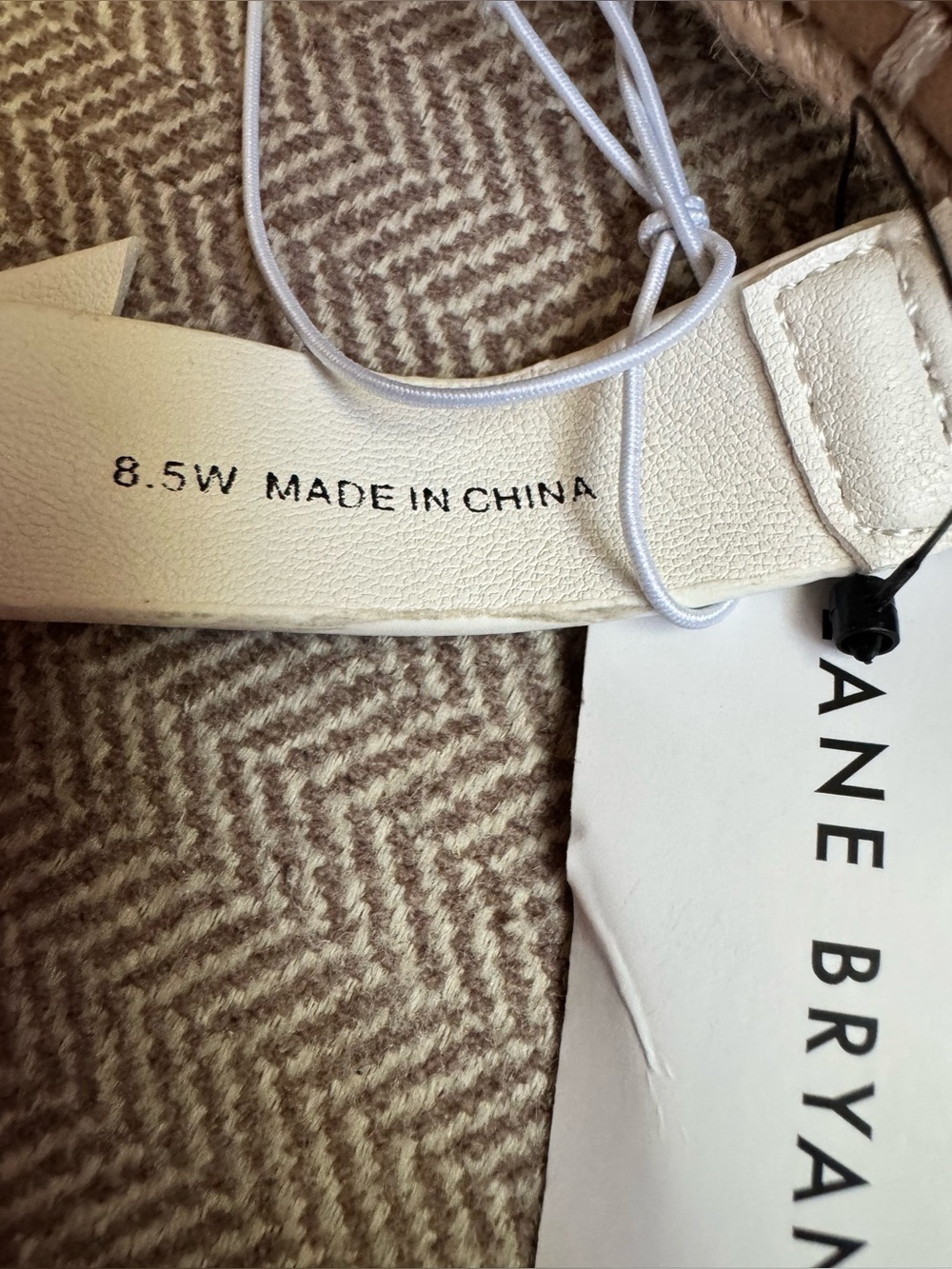 Lane Bryant Dream Cloud Bow Thong Espadrille Sandal - 8.5 Wide Width -NWTs - Picture 9 of 9